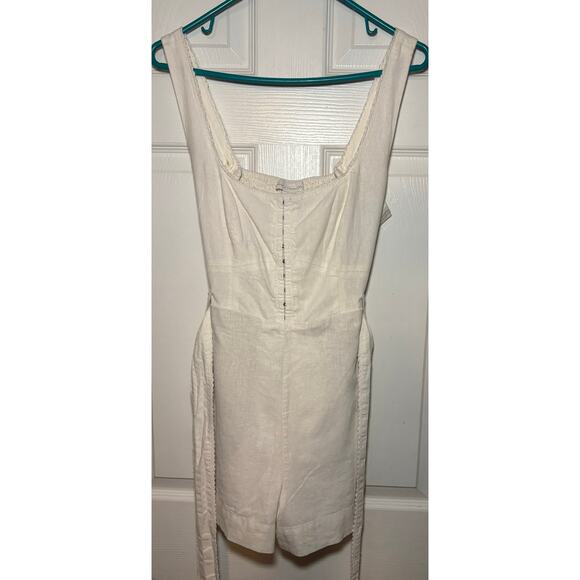 House of Harlow cream linen romper. Size medium - Picture 2 of 5
